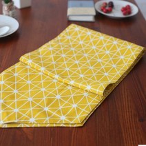 Noland 스퀘어 테이블 러너, 옐로우, 30 x 200 cm