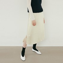 blank03 satin slit skirt cream M