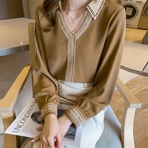 여성용 가빈 자수 브이넥 블라우스 26897