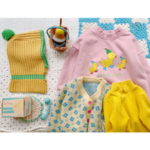 [마르디엠버] 자카드 패턴이 예쁜 엠버 클레이 니트 가디건은 포근한 터치감에 도톰한 두께로 제작되었는데 신축성이 있는 원사를 사용했기 때문에 도톰해도 입고 활동하기 편해요.