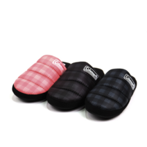 콜맨 시그니처 방한 패딩 슬리퍼