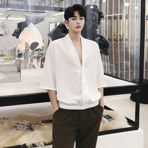 여름 반팔 셔츠 화이트 베 이 직 2021 년 남성 여름 반팔 셔츠 브 이 넥 패션 트 렌 디 한 남성 캐 주 얼 개성 심 플 브 이 넥 루즈 7 부 소매 블라우스