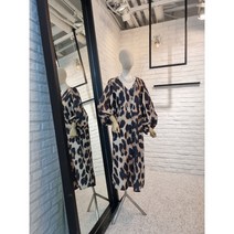 [반다리] 호박 벌룬 소매 레오파드 브이넥 원피스