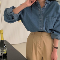 2colors 스탠다드 여성 가을 오버핏 긴팔 롱 데님 셔츠 연청 진청 여자 청남방 코디