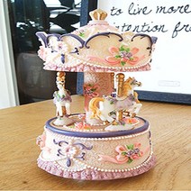 불이 들어오는 메리 고 라운드 LED 오르골 워터볼 메리고라운드오르골 회전목마오르골 크리스마스오르골, 허브쿠팡 퍼플