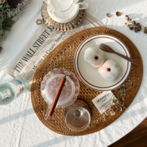 모더리코 프리미엄 타원형 라탄 펀칭 테이블매트, 40 x 30 cm