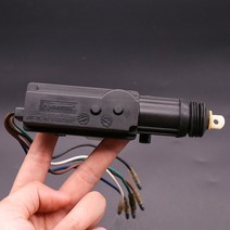엑추에이터 왕복 엑추에이터 엑추에이터 밸브범용 12V 자동차 중앙 잠금 시스템 도난 방지 5 전선 솔레노이, 한개옵션0