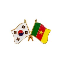 아트박스/로고마크 세계각국의 휘날리는 국기교차뺏지(한국-카메룬)
