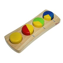 원목교구 브알라 분수 퍼즐판, 1