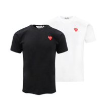 꼼데가르송 꼼데가르송 남성 레드하트 자수 와펜 반팔 티셔츠 P1T108