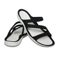 크록스 크록스 스위프트워터 샌들 우먼203998-066