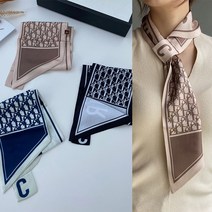 [3컬러] 워더미 고리 C 이니셜 여성 쁘띠 실크 방도 스카프 W422