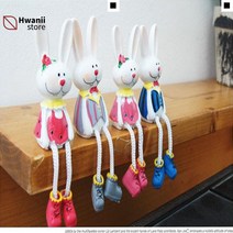 편집샵인테리어 줄무늬셔츠 아이책장 앞니뾰족토끼 플라워토끼