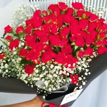 플라로마 장미 100송이 꽃다발 생화 당일발송가능 졸업식 승진선물 생일꽃다발 어버이날 로즈데이 부부의날 생일 기념일 전국배송 지정일예약배송, 빨강+안개꽃