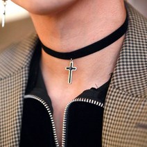 써지컬스틸 블랙투톤십자가 벨벳 초커 목걸이 남녀공용 남자 여자 남성 여성 커플 학생 댄스 무대 아이돌 스타일