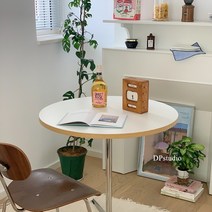 프리츠 한센 테이블 오마주 다이닝 식탁, 올 화이트 라운드 90