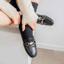 문힐 스퀘어토 스티치 골드 장식 플랫 로퍼 2cm