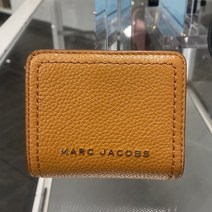 [미국직배송]빠른배송 마크제이콥스 MARC JACOBS compact Ladies Folded Wallet 컴팩트 빌폴드 월렛 반지갑 S101L01SP21호환