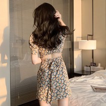 순이들 여성 허리 트임 플라워 미니 원피스