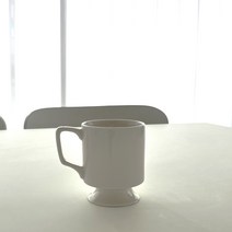 헨니스 클래식 감성 도자기 화이트 머그잔 커피잔 컵 260ml