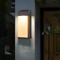 태양광 정원등 LED 벽등 벽걸이 정원 담장 대문등 정원장식등 모던, 웜톤