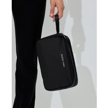 22FW [BRITISH CLASSIC]블랙 약패딩 파우치 HUBA2F512BK, XXX
