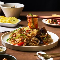 쿡솜씨 잔치 잡채 밀키트 돼지고기 잡채 손님초대 생일상 예날 자른 당면100g 570g 캠핑 데이트 홈파티, 1세트