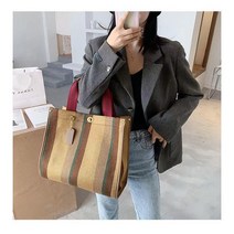 카멜브라운 골드버튼 스트라이프 라지 토트백