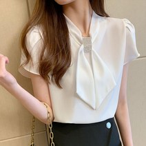 블라우스 심플한 된 소매 어깨뽕 화이트 큐빅 셔링 오피스룩 셔츠 넥 어깨 사선 퍼 나비 리본타이 퍼프 반팔 여름
