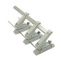 제이엘 피스코리아 3공이동펀치(5매천공) 구멍 스크루 사무 오피스 문구 바인딩 철 서류 종이 04596-045965ea