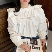 여자여자몰 우아한 엔틱 양어깨프릴셔링블라우스 펀칭 간절기 가을긴팔면블라우스
