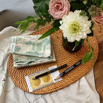 큐스토어 라탄 테이블 매트 대, 가로 46cm x 세로 32cm x 높이 0.7cm, 내츄럴