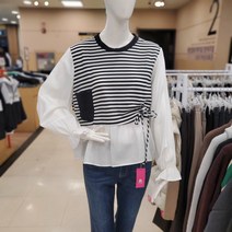 끄레아또레 (산본점) 봄 라운드넥 스트라이프 쉬폰 셔링 소매 블라우스