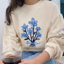 파콩_꽃다발 자수 맨투맨