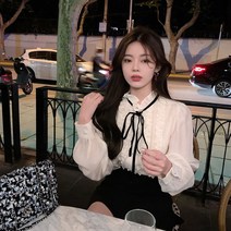 여성 뒷리본 러플블라우스 하이넥지퍼셔츠 폴라 스탠드카라 화이트 셔츠 셔츠 화이트셔츠 샤틴 박시핏 프릴