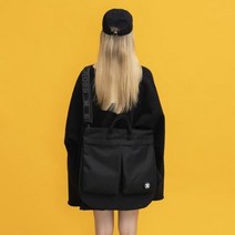 가방팝 언더크로스 노바 헬멧백 모노블랙 토트백 크로스백