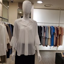 블루페페 NC중앙로 브이넥 기계주름 시원한 화이트 여름블라우스 P212PSC941