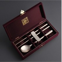 방짜 유기 수저1벌 선물용(수저받침포함) 효도선물 기업 단체 창립기념 직원선물 외국친구선물 장수선물 명절선물 한가위 설 추석선물 부모님