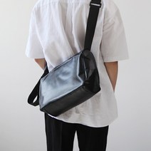 남녀공용 미니멀 레더 크로스백 2컬러 MB136 <BR>당일발송” class=”wr-img”></a></div>
</div>
</div>
</div>
<div class=