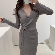 힙 원피스 chic 프렌치 라이트한 V넥 셔링 스트링으로 허리를 조여 날씬해 보이는 하프 랩 니트 원피스녀