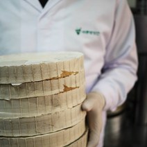 참깨 깻묵 10kg 천연사료 소 닭 사료 낚시용 새먹이 텃밭 거름용, 참깨10kg