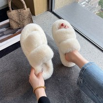 포근한 퍼 실내화 두줄 털 슬리퍼 거실용 업소용 샵 손님용 고급 여성 부드럽고 두툼한 실내 러블리 따뜻한 푹신한 양털 방한 겨울 신발 산후조리원 임산부 유치원 거실화 어르신 요양원