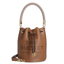 [마크제이콥스] 더 레더 H652L01PF22 212 버킷 토트백 크로스백