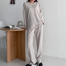 브리스살롱 (bs2323) 봄 데일리룩 홈웨어 구김없는 박스티와 와이드팬츠세트