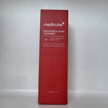 메디큐브 레드 쉐이브 앤 폼 클렌저 여드름성 피부 완화