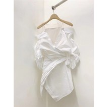 솔로지옥 신지연 화이트 블루 알렉 오프 더 숄더 허리 슬림 소매 롤업 카라 셔츠 미니 원피스