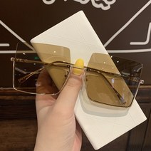 Ins 인터넷 연예인 선글라스 여성 맞춤형 하프 프레임 슈퍼 쿨 커플 양산 남자 스퀘어 맞춤 새로운 패션