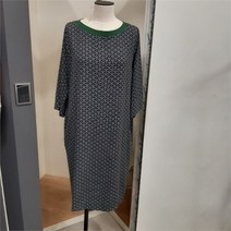 엠벨라 라운드 반팔 원피스