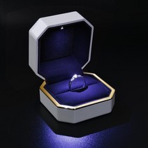 LED 반지 케이스 프로포즈 필수품 고백 결혼 커플링 선물 센스 조명 럭셔리 밤 야간 어둠 연출 열어서 오픈 고급 보석 쥬얼리 보관 디스플레이 진열 금은방 (화이트)