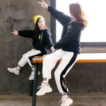 긴팔맨투맨 패밀리 룩 어머니 여성의류 2022 년 봄가을 계절 간지나는 운동 투세트 트렌드 2408434887, 110cm, 블랙 긴 소매 _화이트 팬츠 JY65